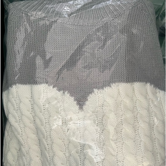 NEW Grey with White Heart Pull-Over Sweater (brand new in bag) size Medium - Picture 7 of 7